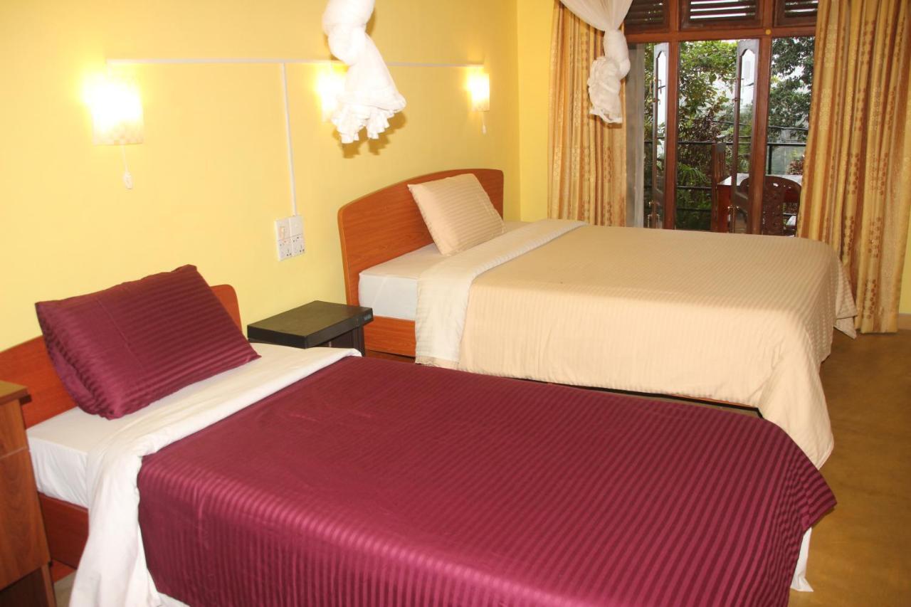 Welcome Inn Ella Buitenkant foto